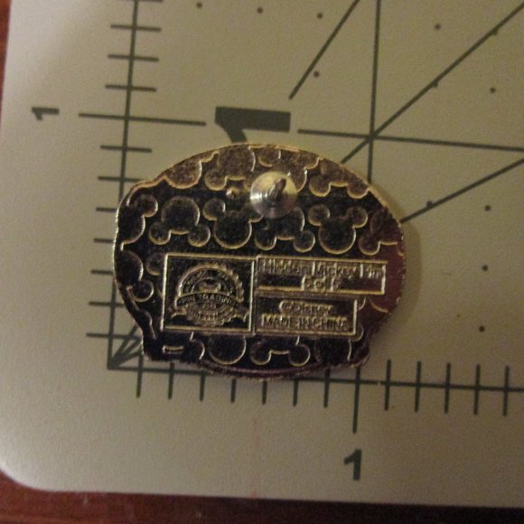 Disney Hidden Mickey Gus & Jaq Chaser Pin - Picture 4 of 8